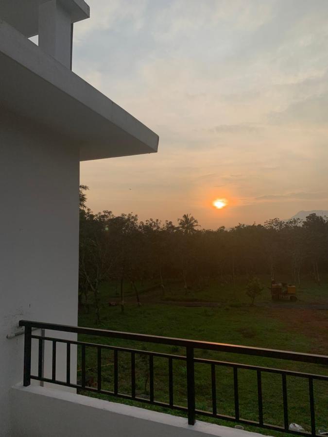 Rockdale Resort Nilambūr Buitenkant foto