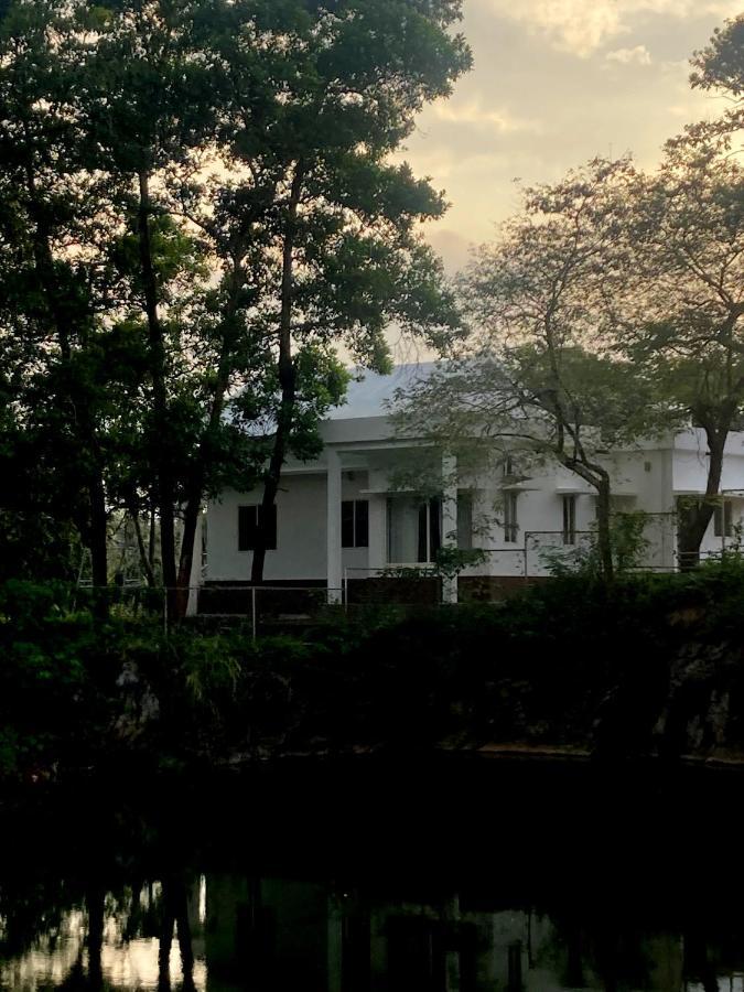 Rockdale Resort Nilambūr Buitenkant foto