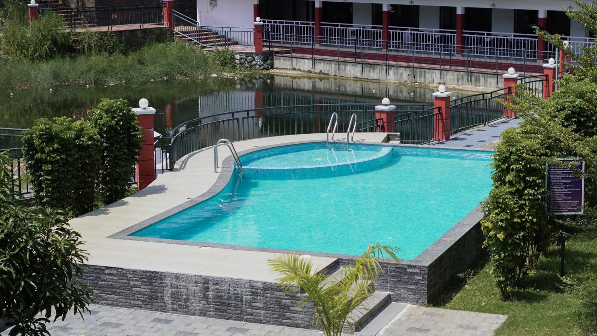 Rockdale Resort Nilambūr Buitenkant foto